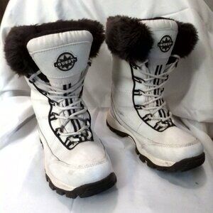Women's Quest Hiking Boots